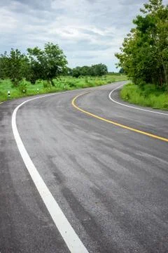 Road in forest Stock-Fotos