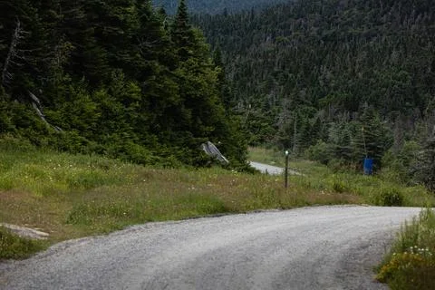 Road high up in the mountains in Quebec Stock Photos