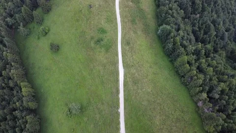 Road in the hills 库存影片 162827719