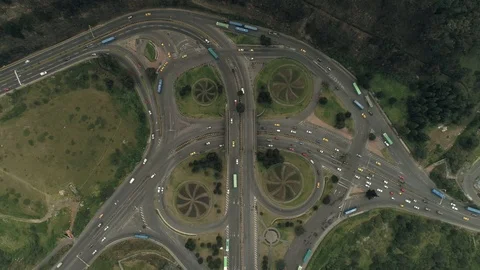 Road junction. Quito, Ecuador 스톡 동영상 89850486