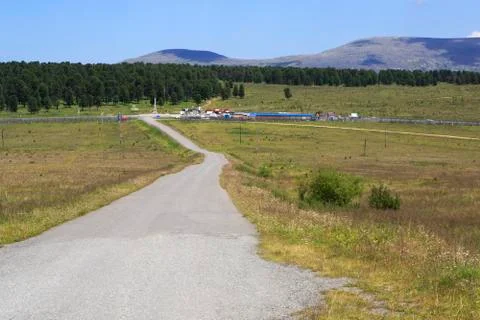 Road to mountain pass Seminsky and Chuysky Trakt 스톡 사진