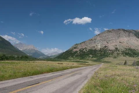 Road to the mountains Stock Photos