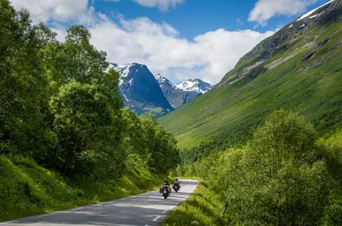 Road to the mountains Stock Photos