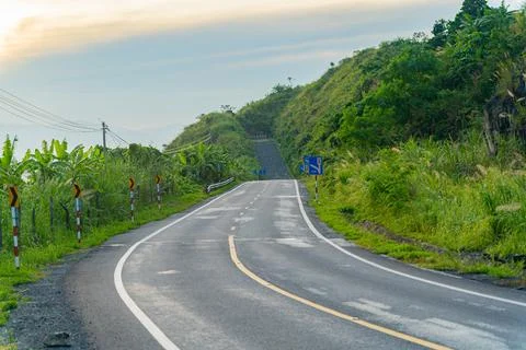 A road in the mountains. Stockfoto's