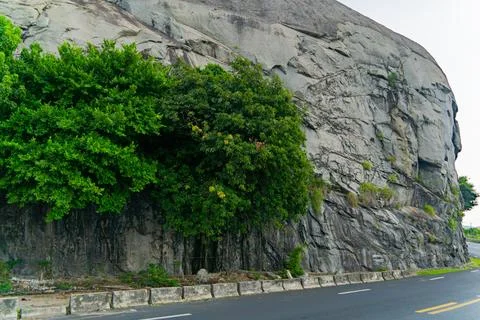 A road in the mountains. Photos