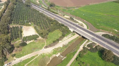 Road next to fields 스톡 동영상 125907671