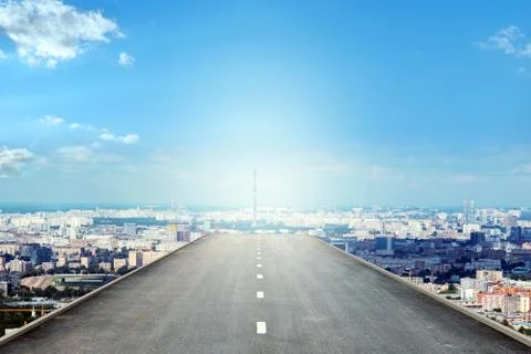 Road over city in sky Ilustração Stock
