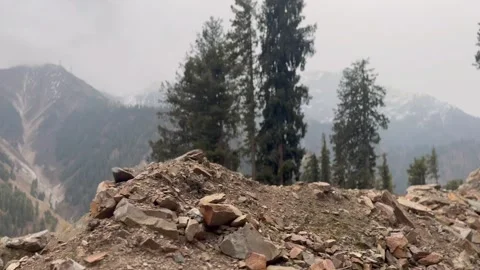 Road passing through mountains Stock-Footage 320218807