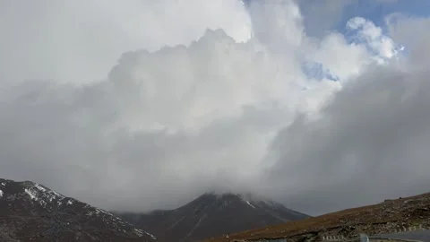 Road passing through mountains Stock-Footage 320219068