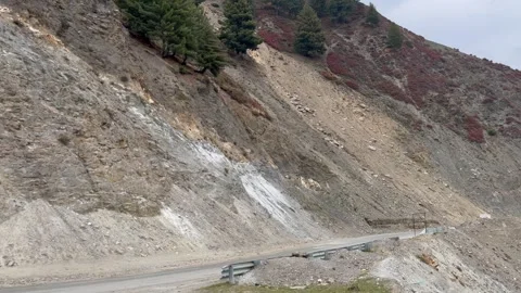Road passing through mountains Stock-Footage 320219342