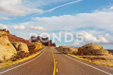 Road in prairie Stock Photos