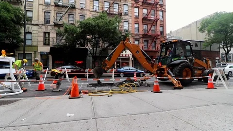 Road repair work 動画素材 102605649