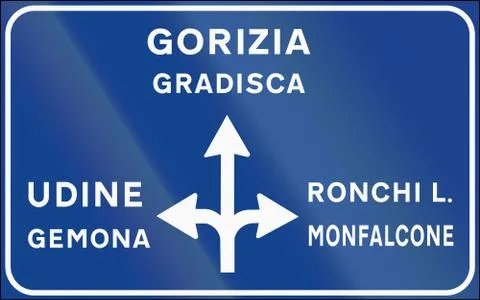 Road sign used in Italy - Sign post notice of non-urban intersection Ilustração Stock