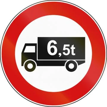 Road sign used in Italy - vehicles over 6.5 tons not allowed Ilustração Stock