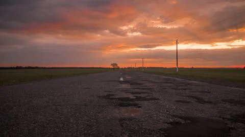 Road at sunset 库存照片