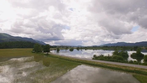 Road surrounded with water 스톡 동영상 93651909