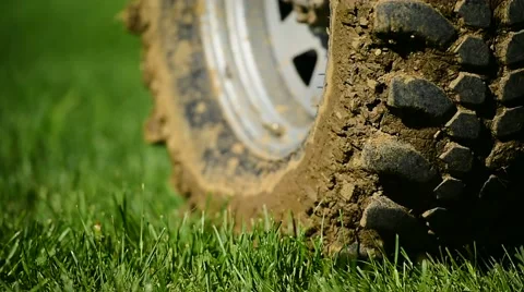 Off road tire full of mud 動画素材 62564334