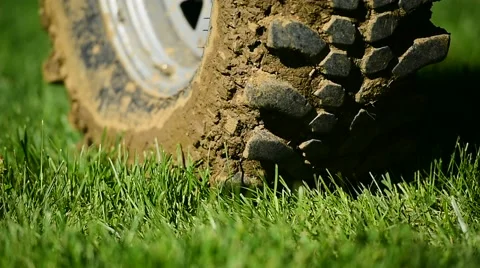 Off road tire full of mud Vídeos de archivo 62564752