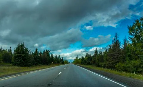 Road tleading through a eautiful landscape in Algonquin Provincal Park in Canada Stock Photos