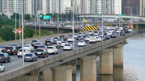 Road traffic Vídeo Stock 111074736