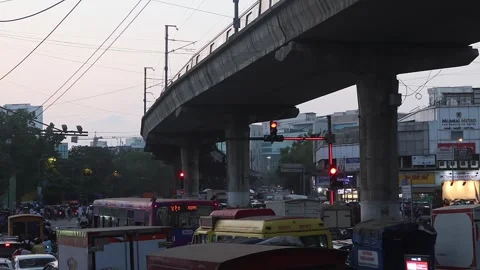 Road traffic in Mumbai. Stock Footage 277139465