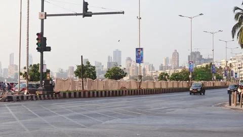 Road traffic at Netaji Subhash Chandra Bose Road (Marine drive) in Mumbai. Stock Footage 276727277