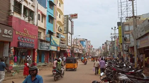 Road traffic on the streets of Madurai. Stock Footage 151976492