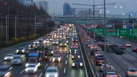 Road traffic type Labs Vídeo Stock 106396981