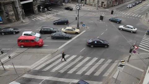 Road traffic in Vienna (8/10) Vídeos de archivo 8658433