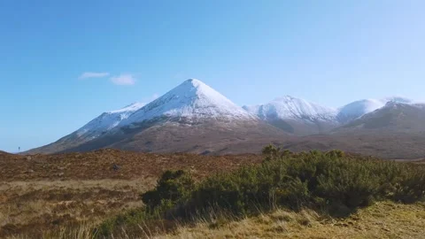 Road trip in Scottish highlands Stock-Footage 263378686