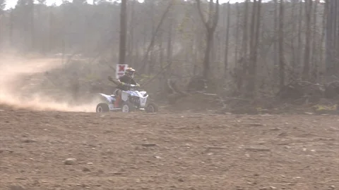 Off road vehicle Stock Footage 85728660