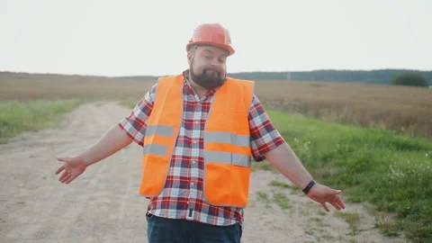 Road worker doubts Stock Footage 90886694