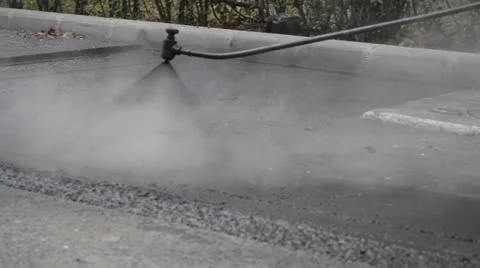 Road worker spraying tar Stock-Footage 24822026