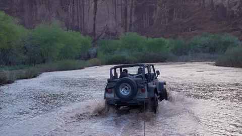 Off Roading in Canyon De Chelly AZ Vídeos de archivo 111242218