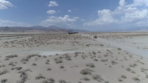 Off Roading tracking shot Trona Pinnacles 4K 库存影片 118860247