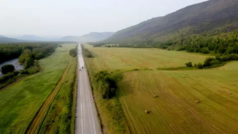 Roads and fields of agriculture Vídeo Stock 168179257