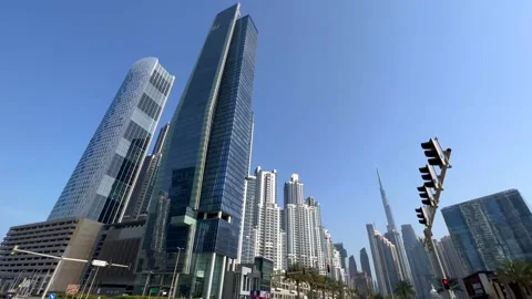 Roads in Dubai's bustling area. Stock Footage 171112252