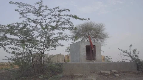 Roadside temple Stock Footage 121874152