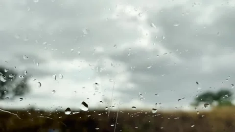 Roadtrip in the rain Stockbeeldmateriaal 247077295