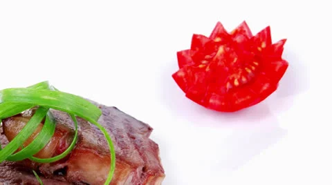 Roasted beef meat strips on white Vídeos de archivo 25097234