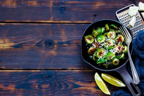 Roasted brussels sprouts Foto stock
