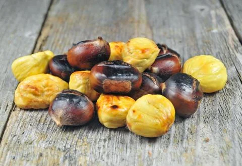 Roasted chestnuts Foto stock