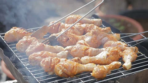 Roasted chicken thighs Video stock 56668809