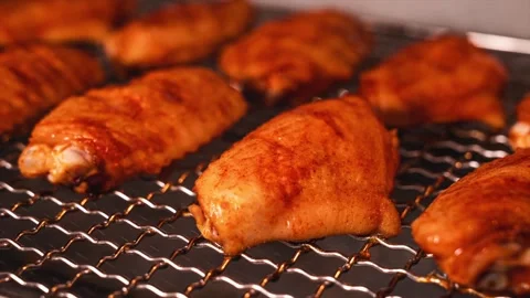 Roasted Chicken Wings in the Oven — 4K Time-lapse Video stock 330280209
