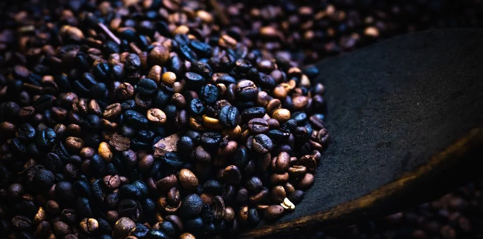Roasted coffee beans background Fotos Stock