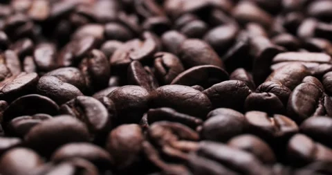 Roasted Coffee Beans Background. Video Loop. Close-Up Vídeos de archivo 140995295