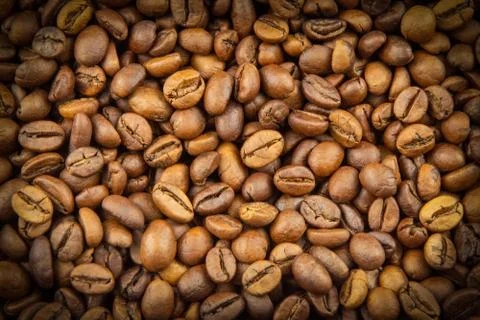 Roasted coffee beans close-up for background Foto stock