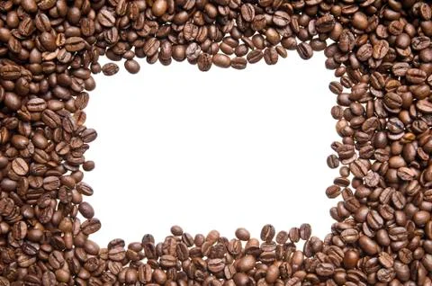 Roasted coffee beans frame isolated on white background. Fotos de archivo