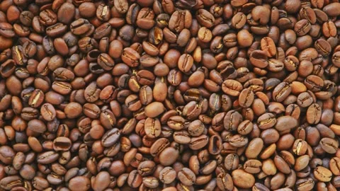 Roasted coffee beans, top view Vídeos de archivo 142303970