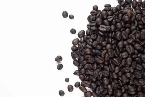Roasted coffee beans on white background Stock-Fotos